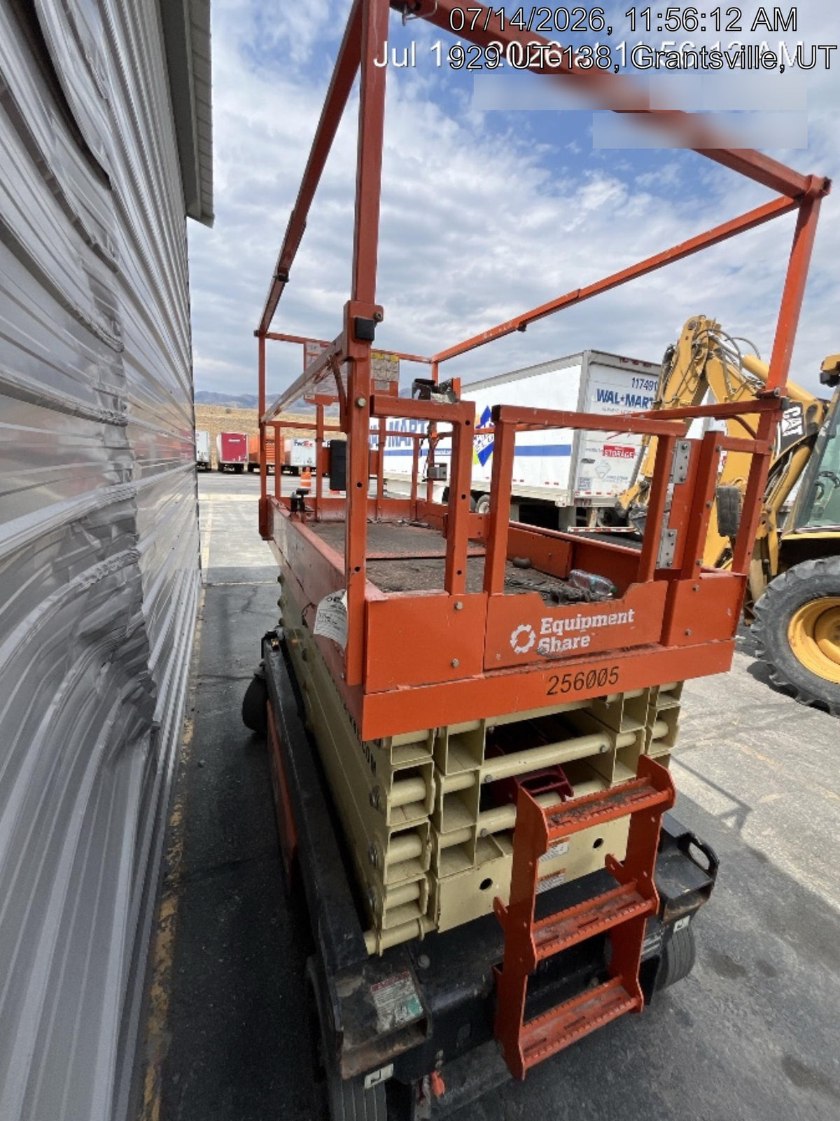 2022 JLG R3246