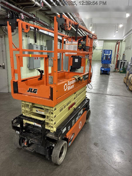 2025 JLG ES1932