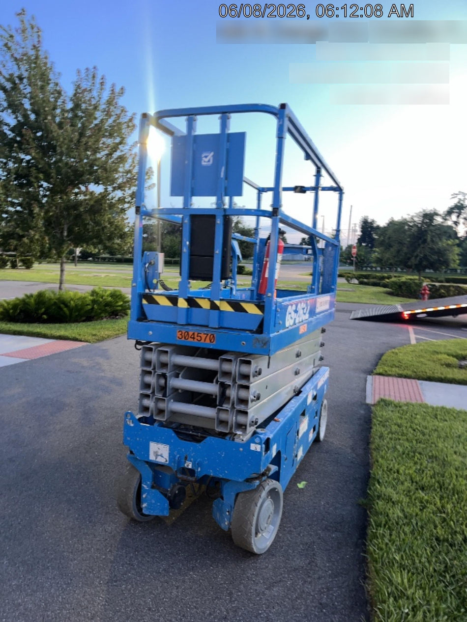 2023 GENIE GS-2632