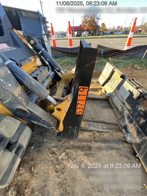 2025 ARROW MATERIAL HANDLING 24" Pallet Fork Frame