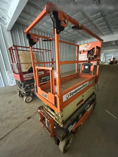 2021 JLG ES1932