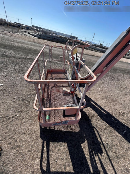 2021 JLG 800AJ