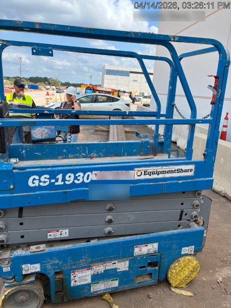 2019 Genie GS-1930 Fixed rails with chain Entry