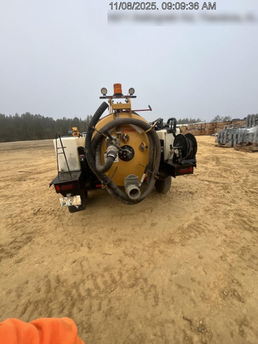 2023 Vac-Tron LP573XDT T4 Koehler Diesel Engine, 500 Gallon Debris Tank, x2 100 Gallon Water Tanks