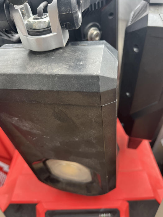 2021 MILWAUKEE MXF041-1XC