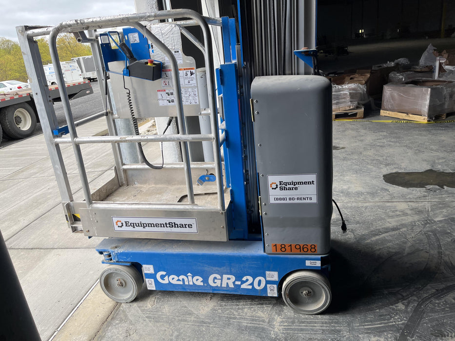 2021 GENIE GR-20