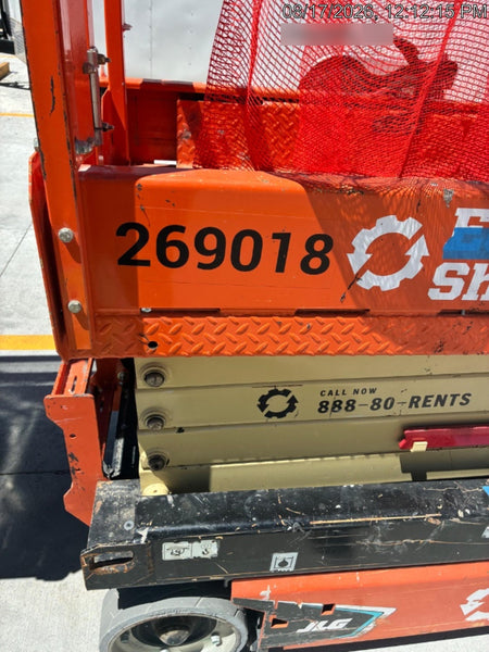 2022 JLG ES1932