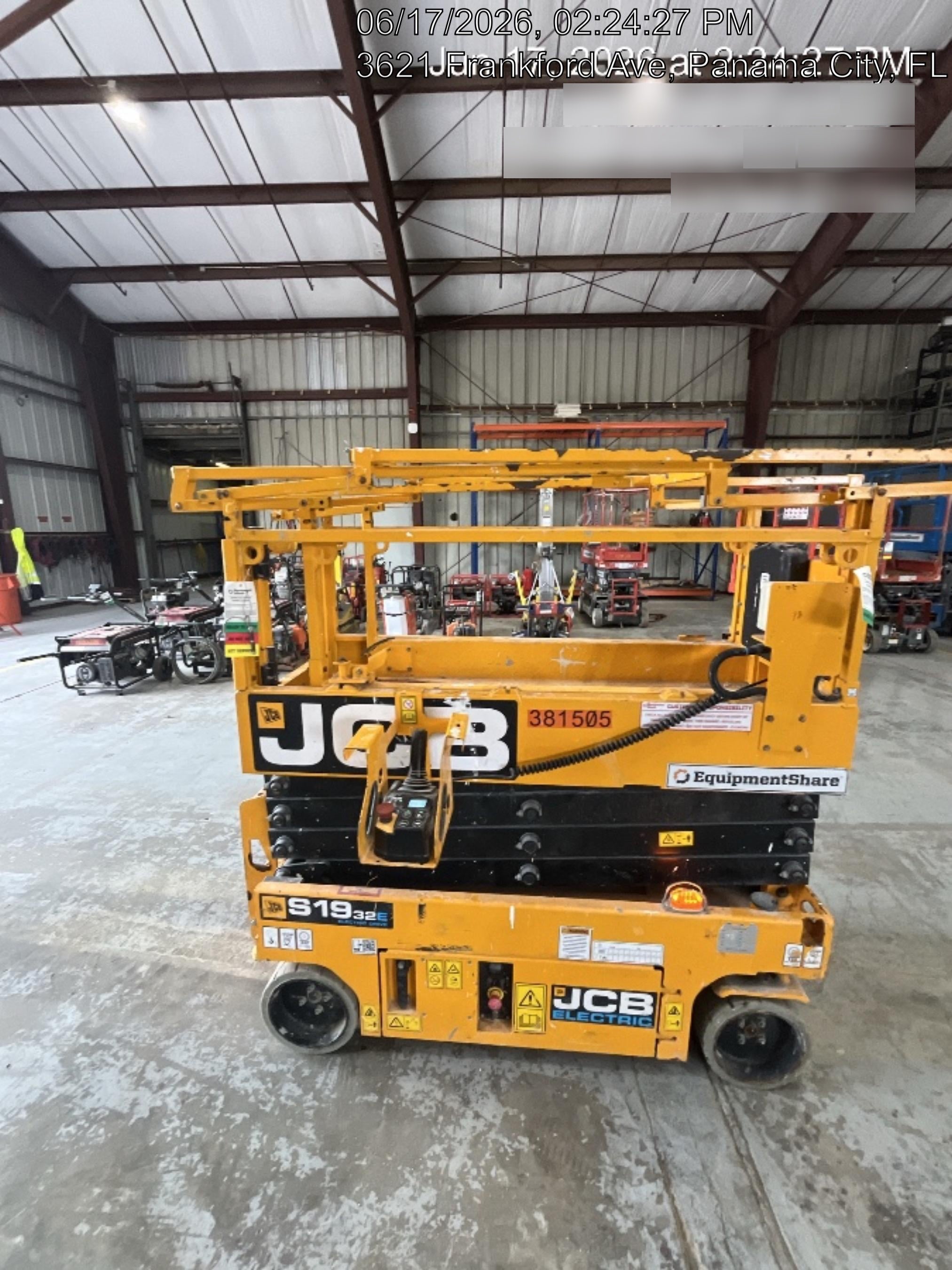 2024 JCB S1932E