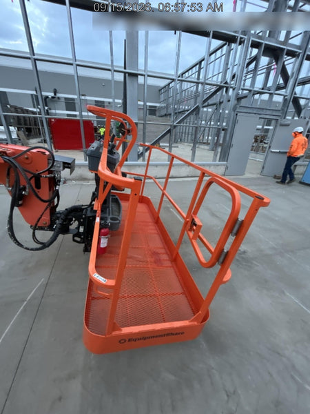 2021 JLG 600S