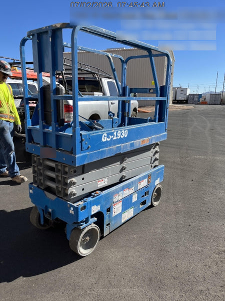 2019 Genie GS-1930 Half Height Swing Gate, 800W Inverter