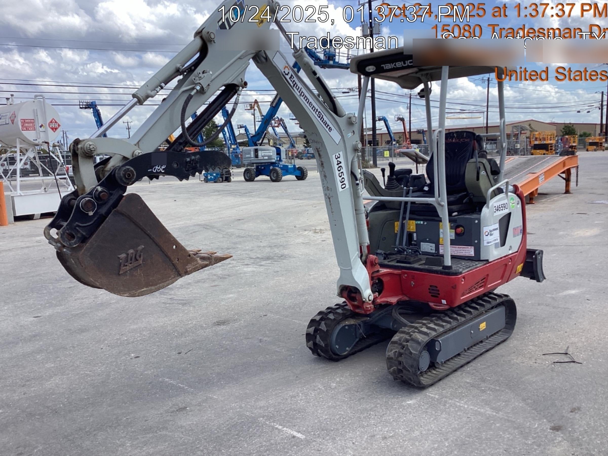 2023 TAKEUCHI TB20e