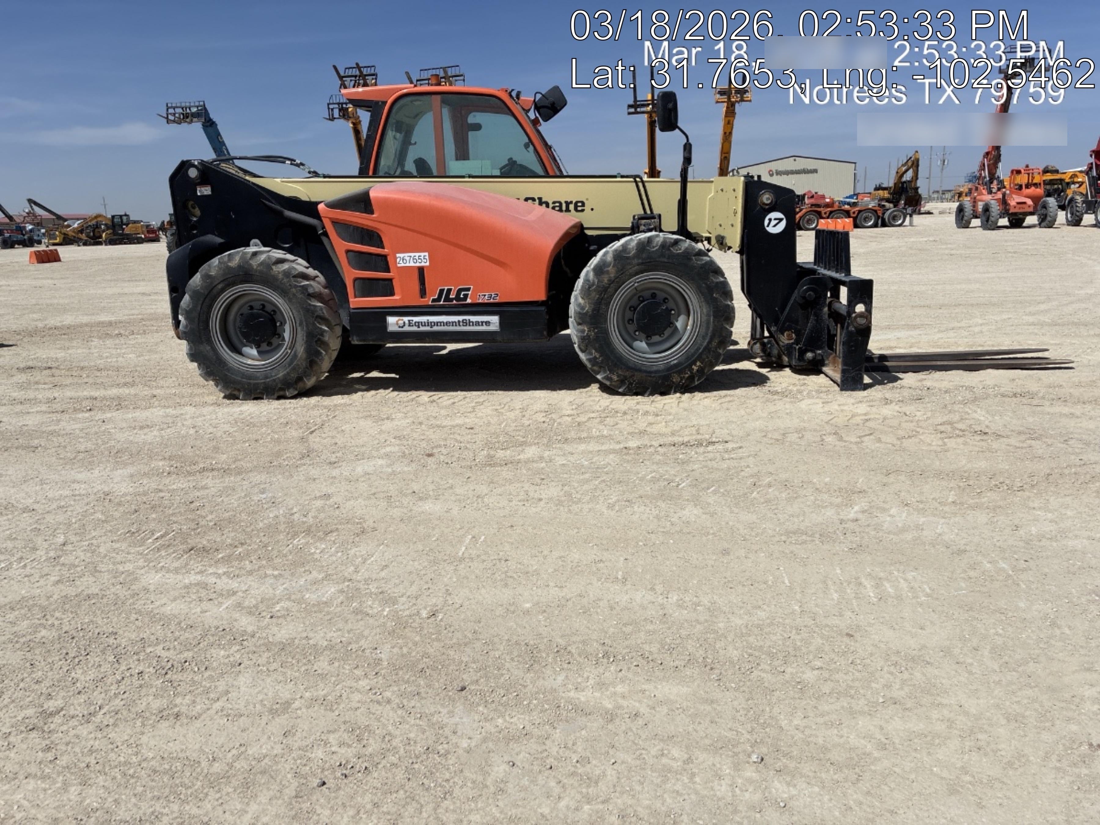 2022 JLG 1732