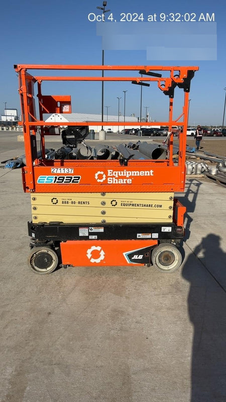 2022 JLG ES1932