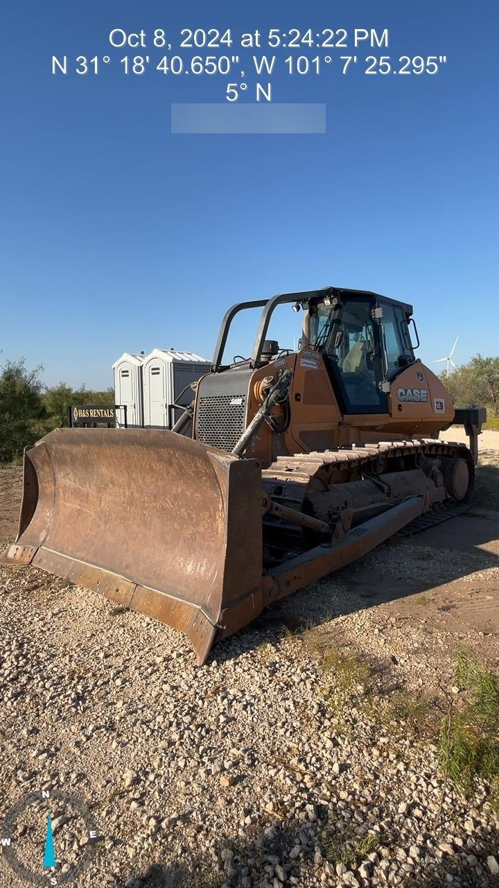 2015 CASE 2050M