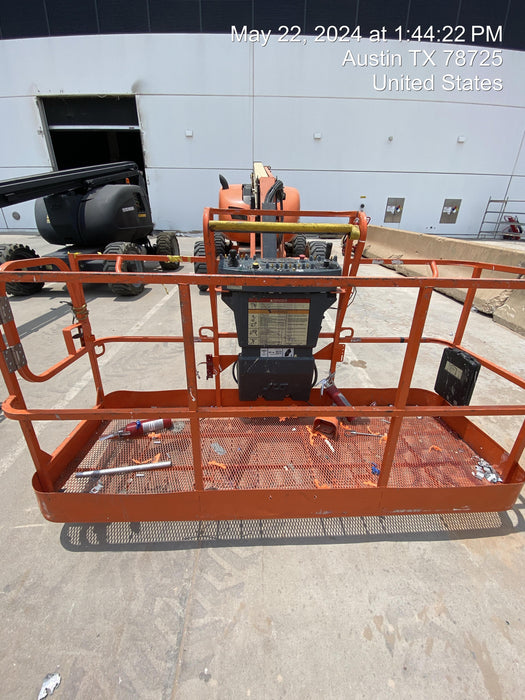 2019 JLG 600AJ