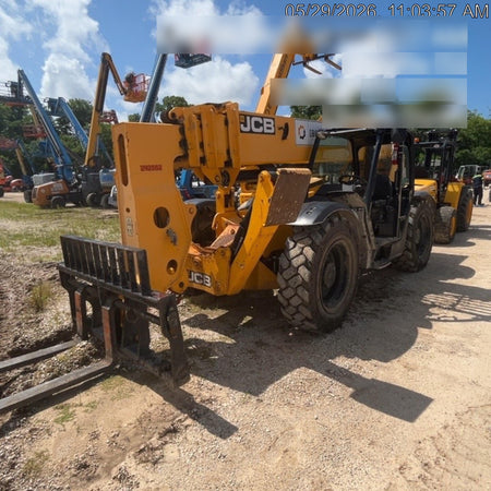 2023 JCB 510-56