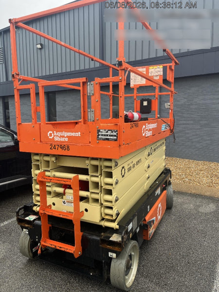2022 JLG ES3246