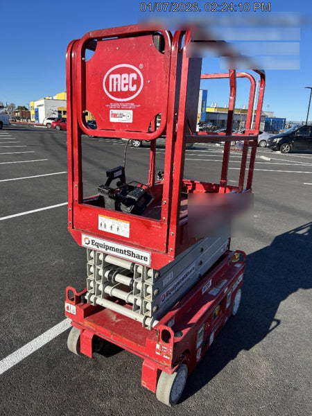 2020 MEC 1330SE Solid NM Tires, Steel Swing out Doors, LCS, Beacon, 900W Inverter