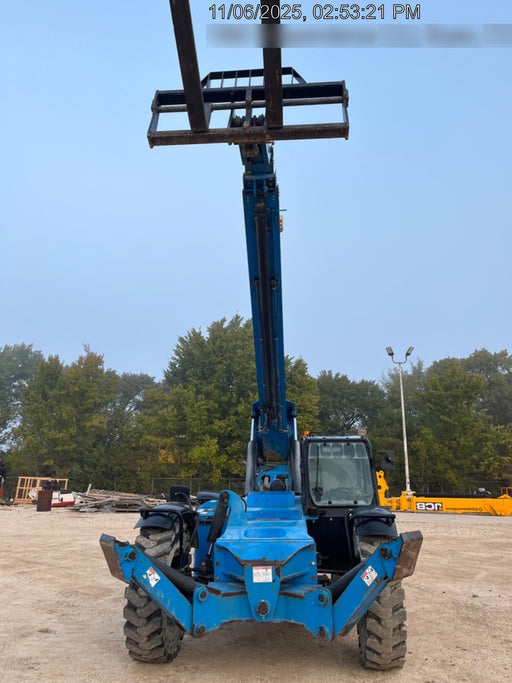 2018 Genie GTH-1056 Genie GTH-1056 w/Enclosed Cab w/HVAC, Work Lights, Solid Tires, Beacon, 60" Carriage and Forks