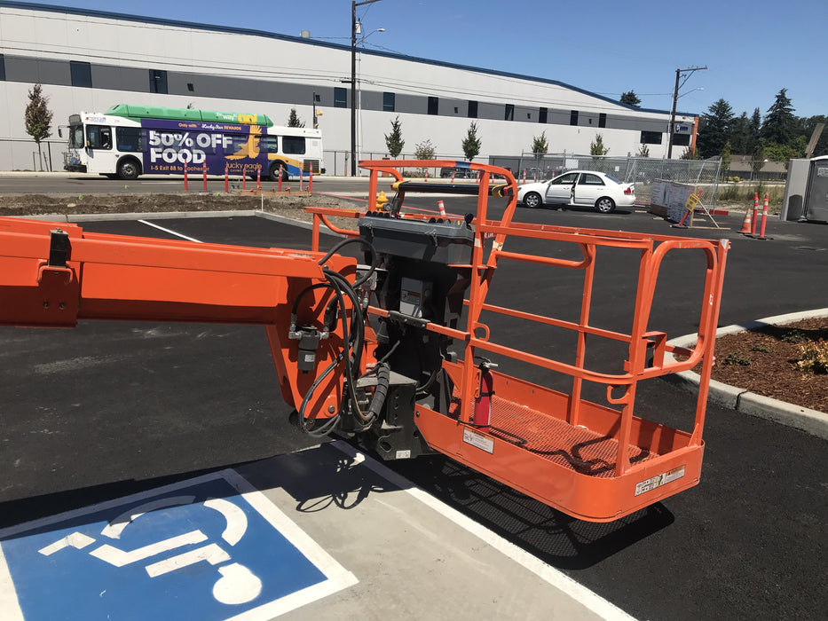 2019 JLG 600S 4WD