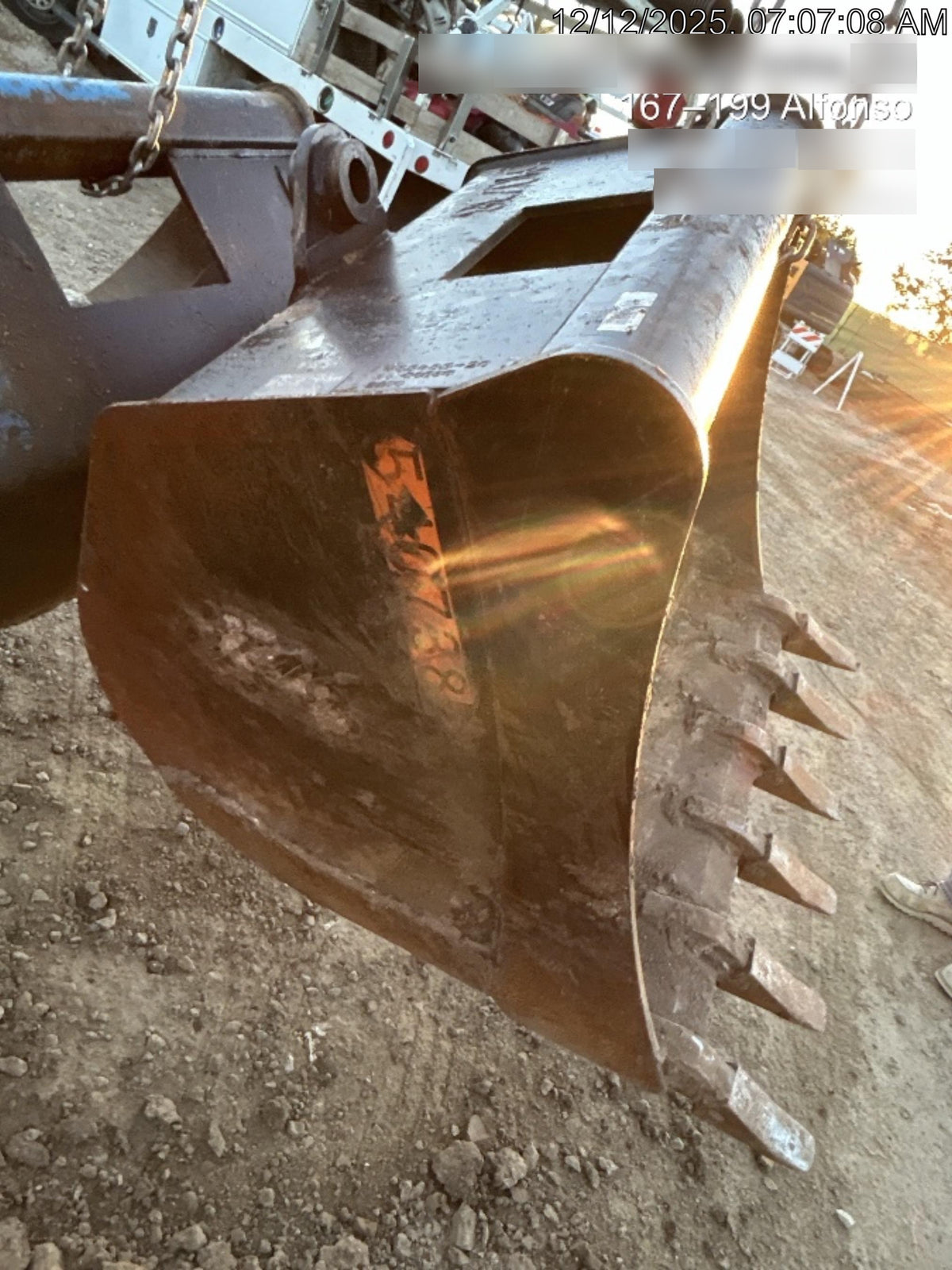 2025 TAKEUCHI 36" Bucket - Takeuchi