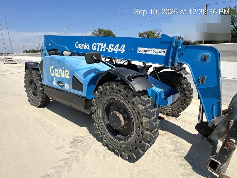 2016 GENIE GTH-844