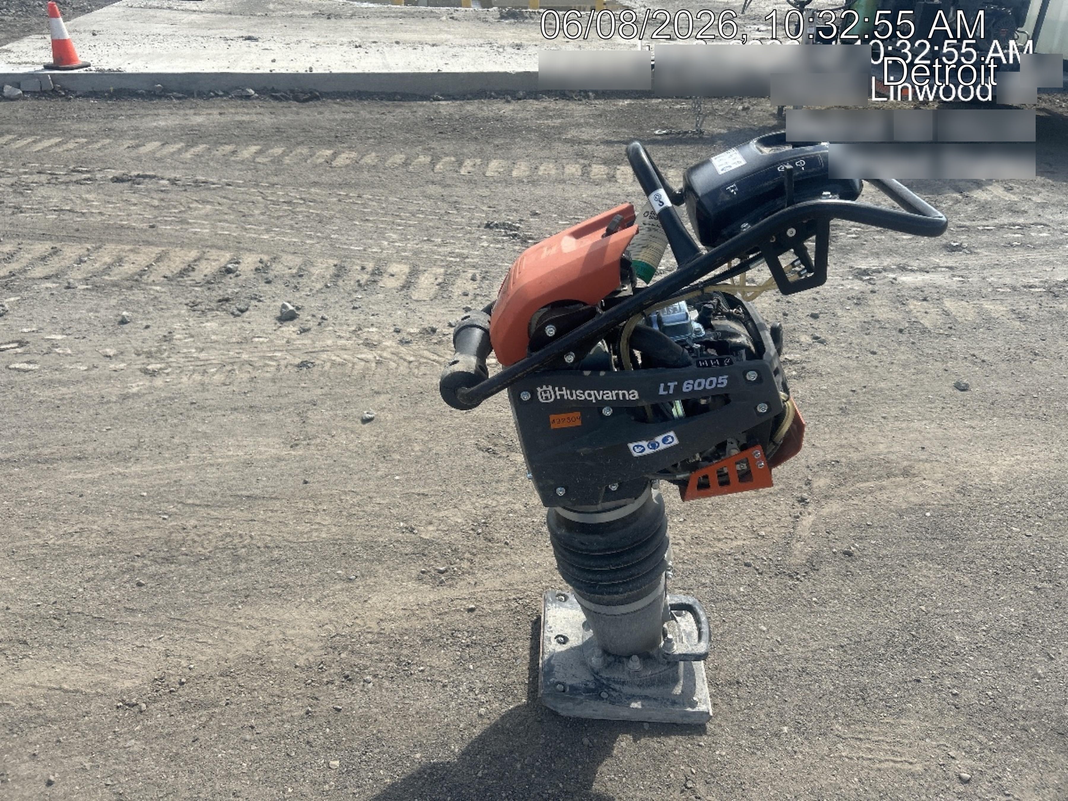 2024 HUSQVARNA LT6005