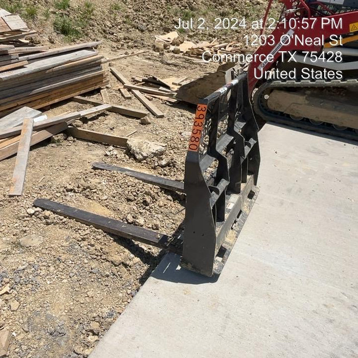 2024 PALADIN 48" Pallet Forks - Paladin