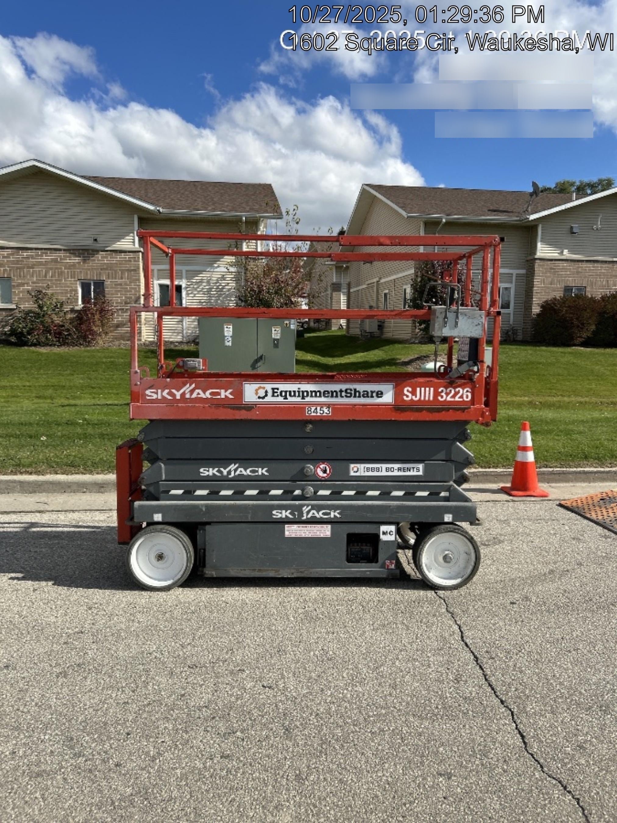 2018 Skyjack SJIII-3226 Skyjack SJIII3226 Scissor Lift w/Trojan Batteries