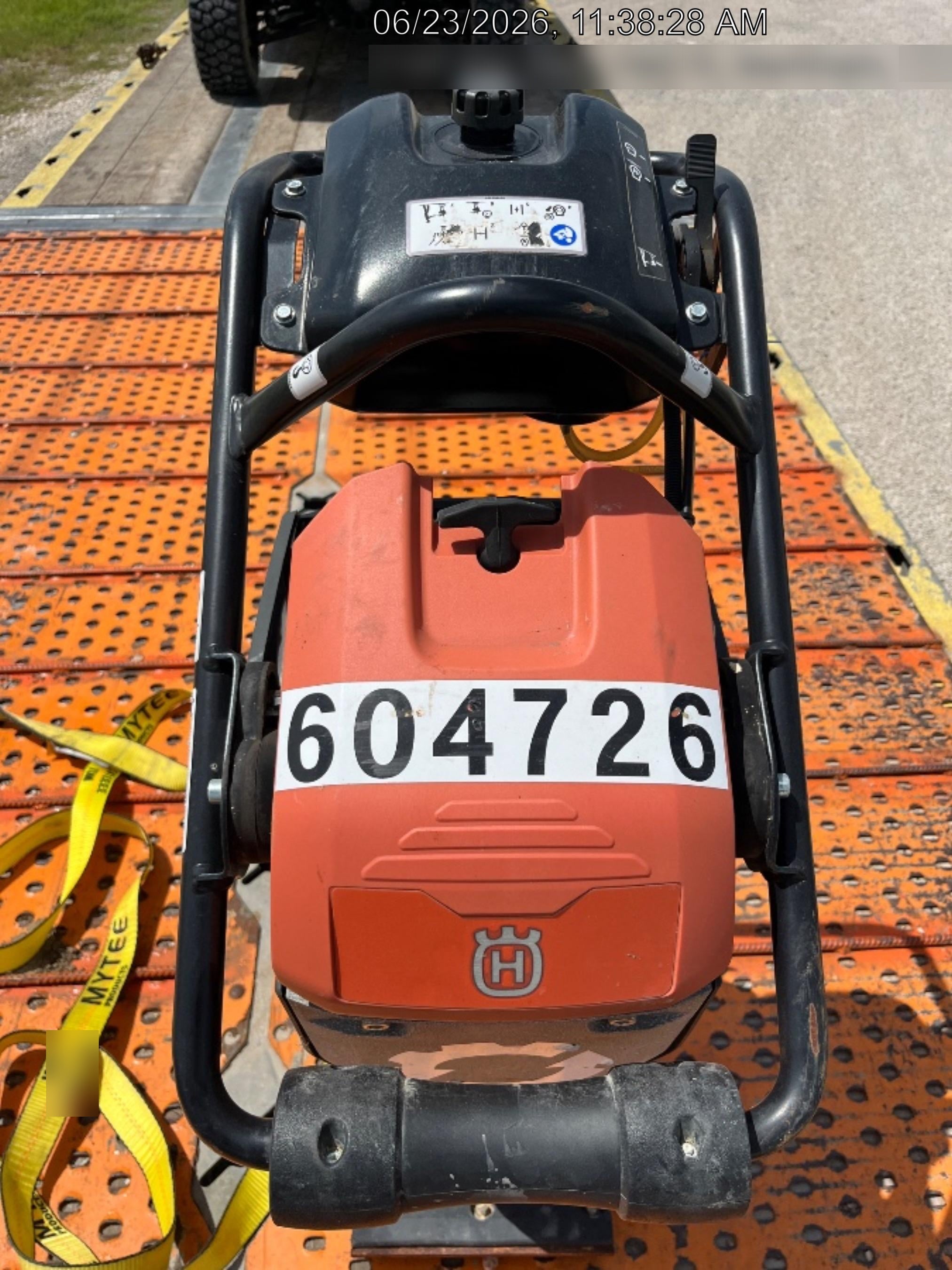 2025 HUSQVARNA LT6005