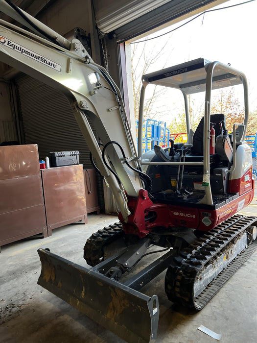 2021 TAKEUCHI TB235-2R