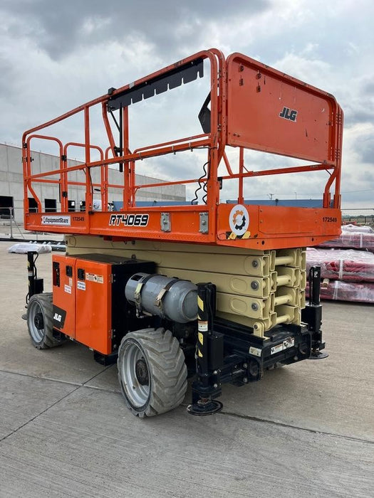 2021 JLG RT4069
