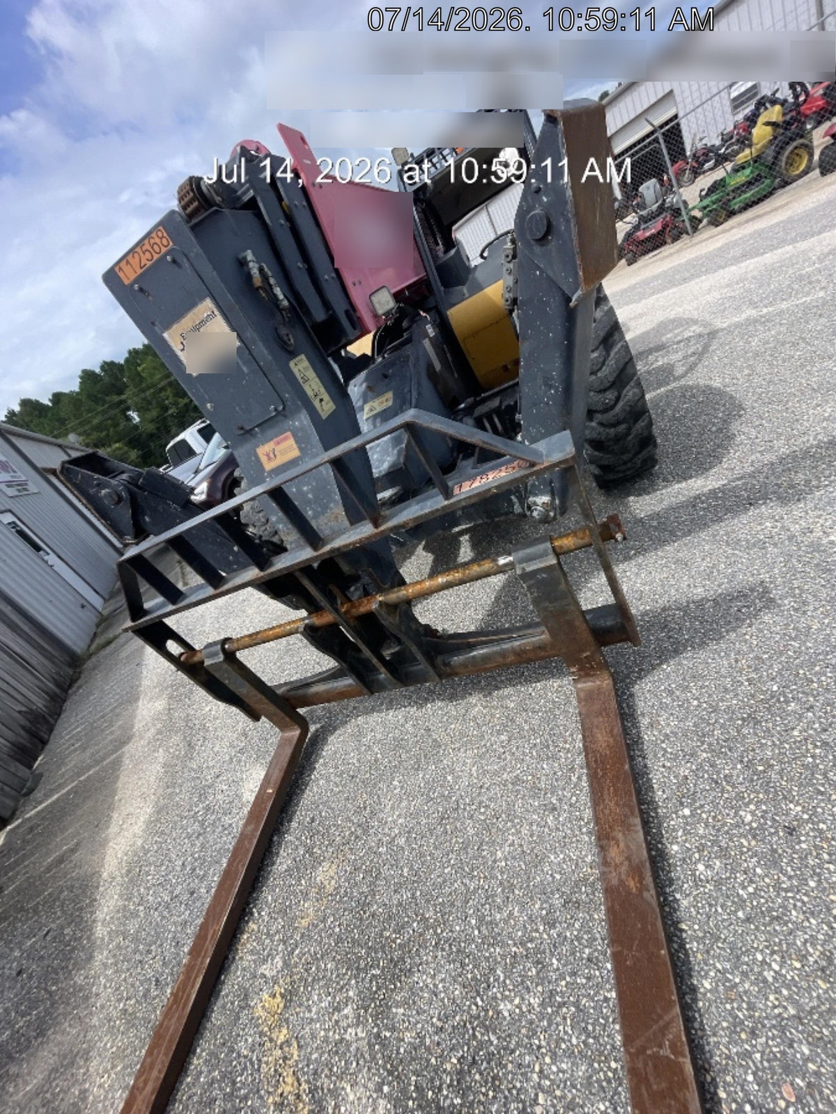 2020 SANY STH1056