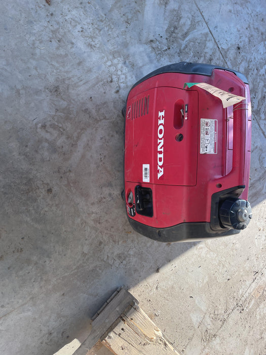 2019 HONDA EU2200i