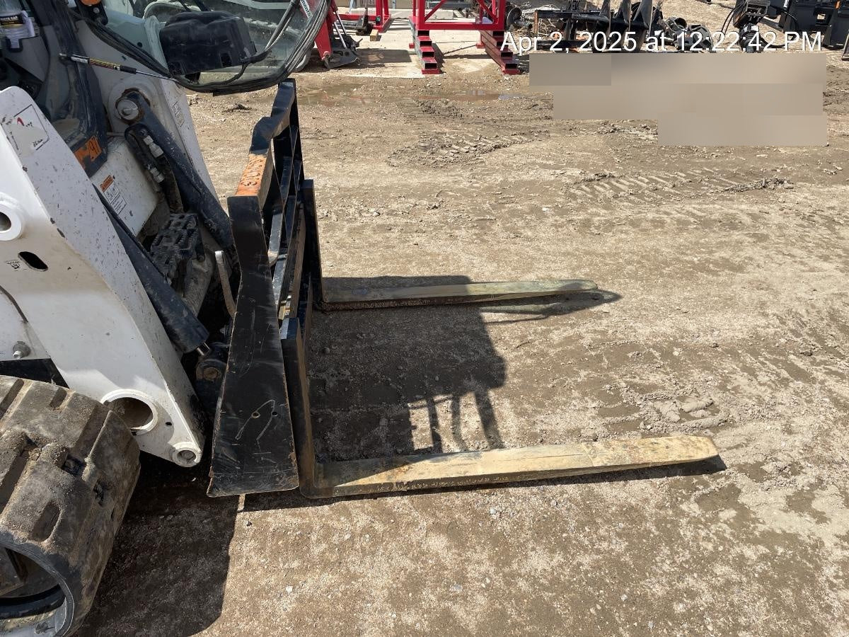 2022 ARROW MATERIAL HANDLING 60" Pallet Forks - Arrow