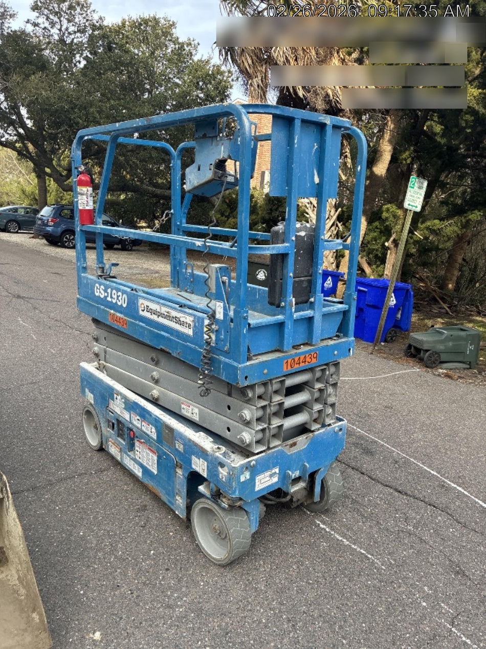 2020 Genie GS-1930 Fixed rails with chain entry gate - Pre A92.20