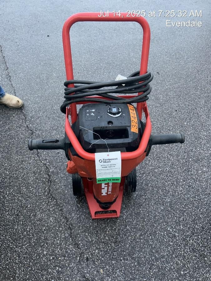 2023 HILTI TE 3000-AVR