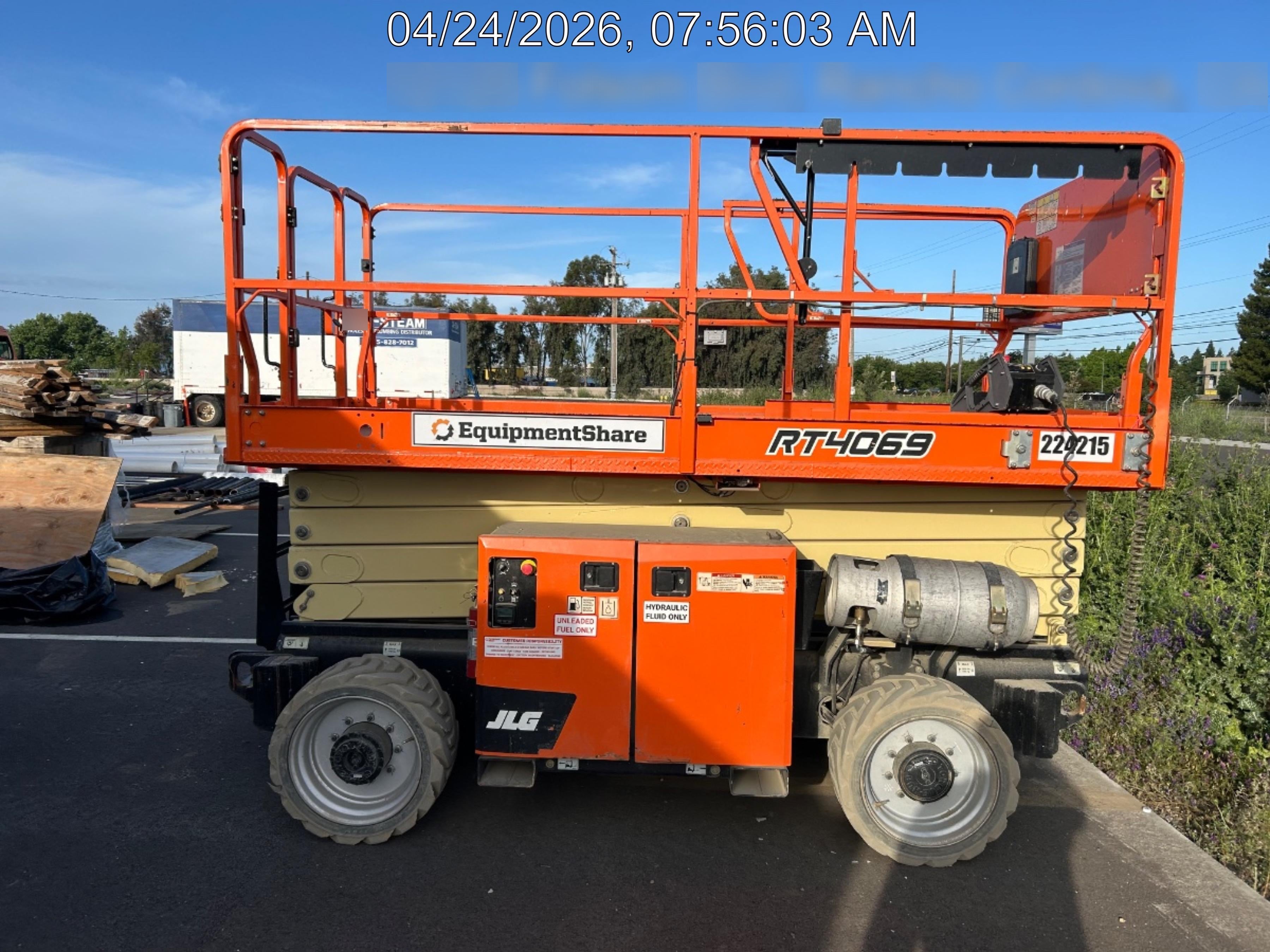 2022 JLG RT4069