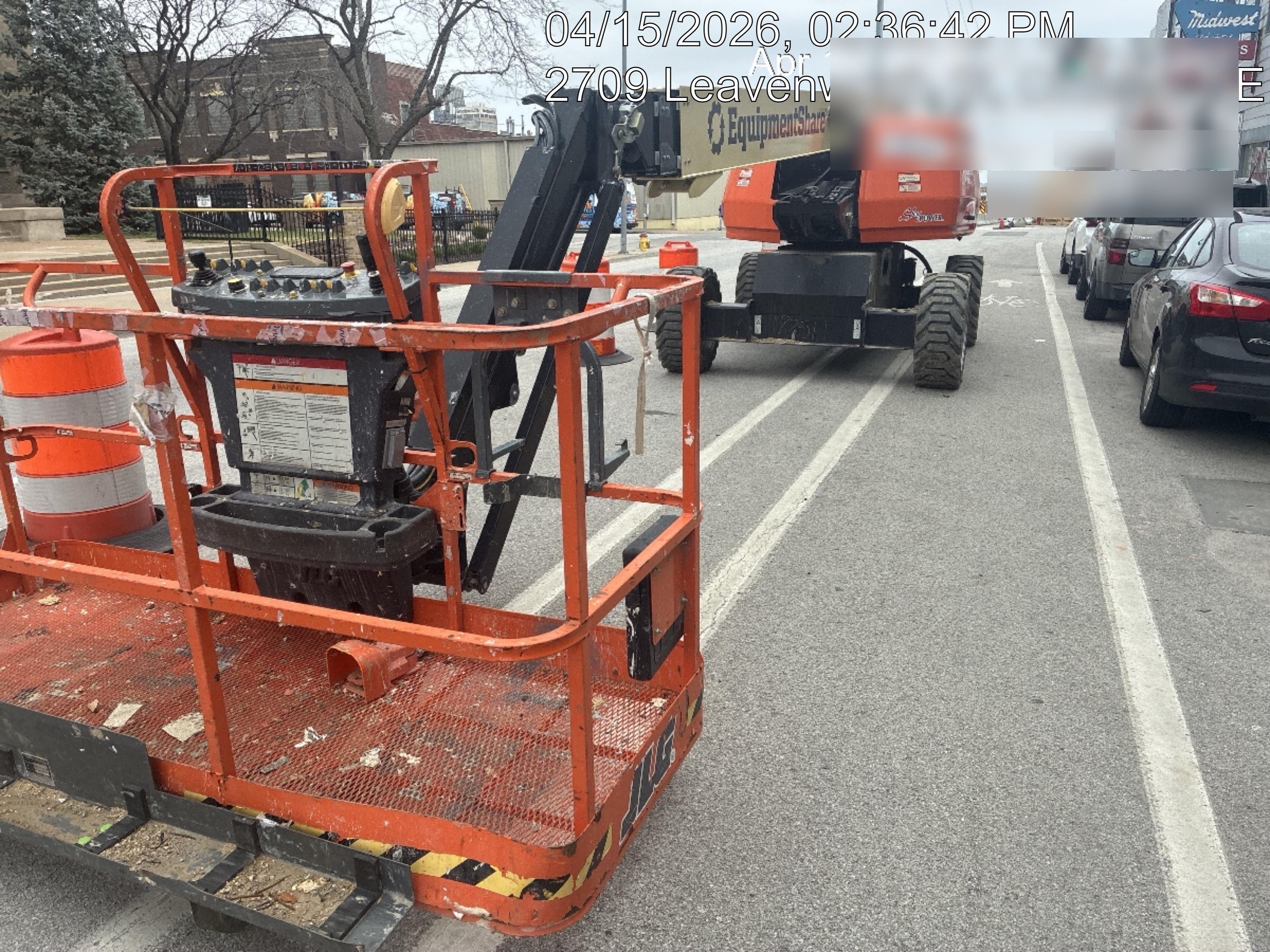 2023 JLG 660SJ