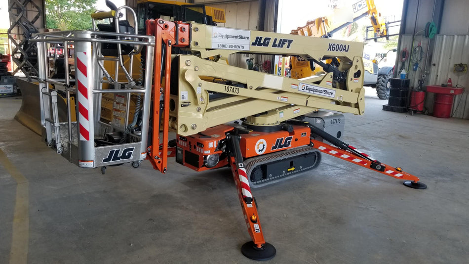 2020 JLG X600AJ