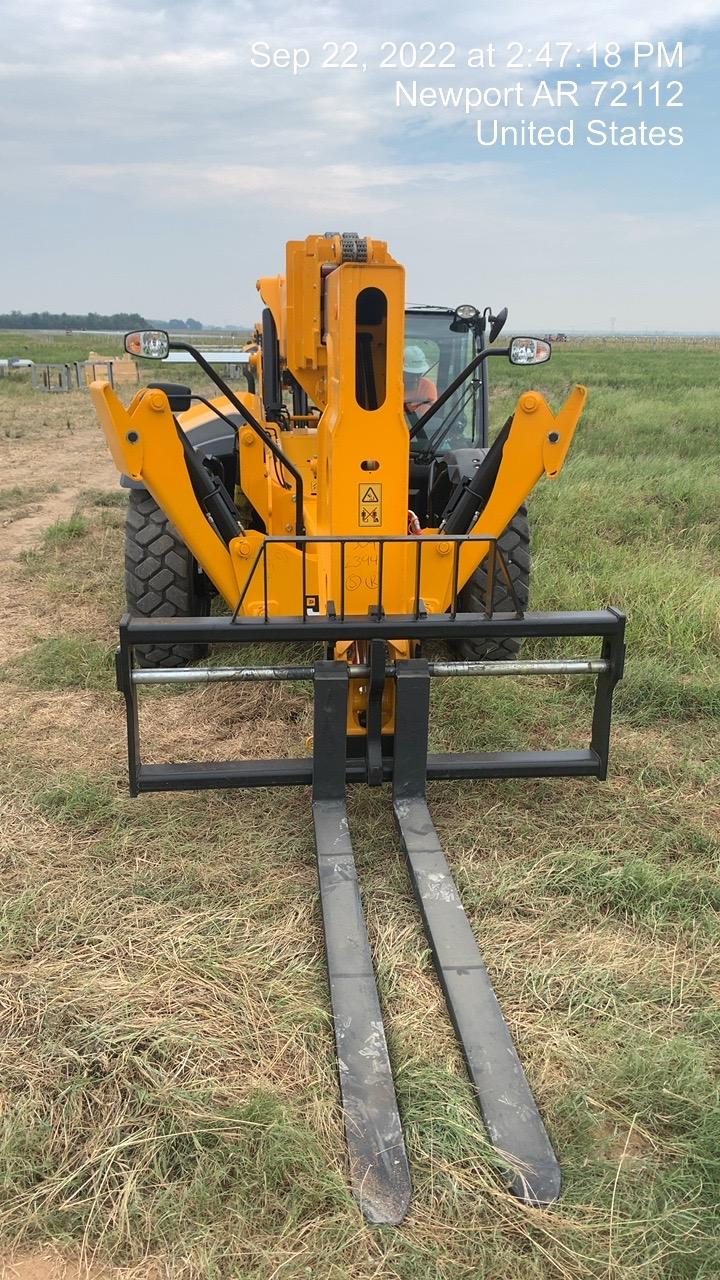 2022 JCB 512-56