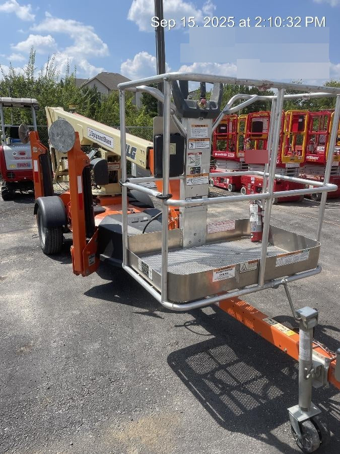 2022 JLG T350