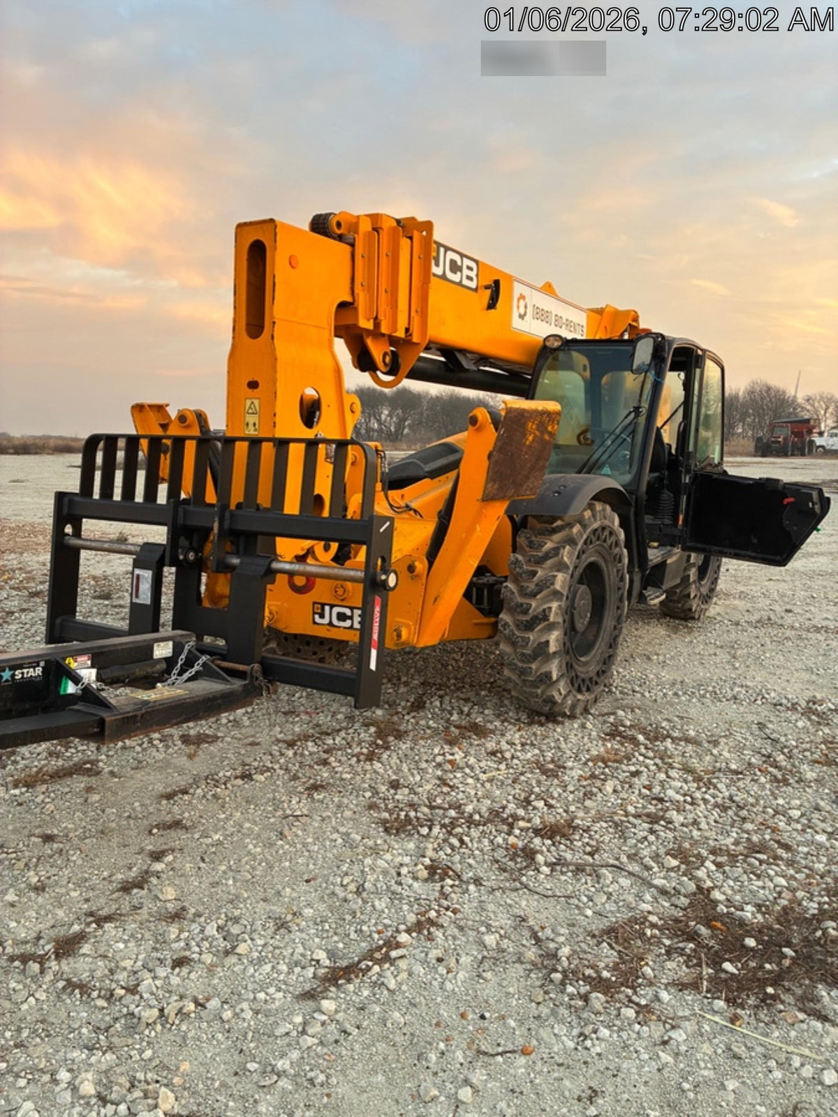 2022 JCB 512-56