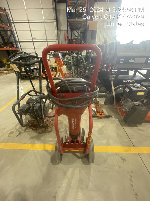 2022 HILTI TE 3000-AVR