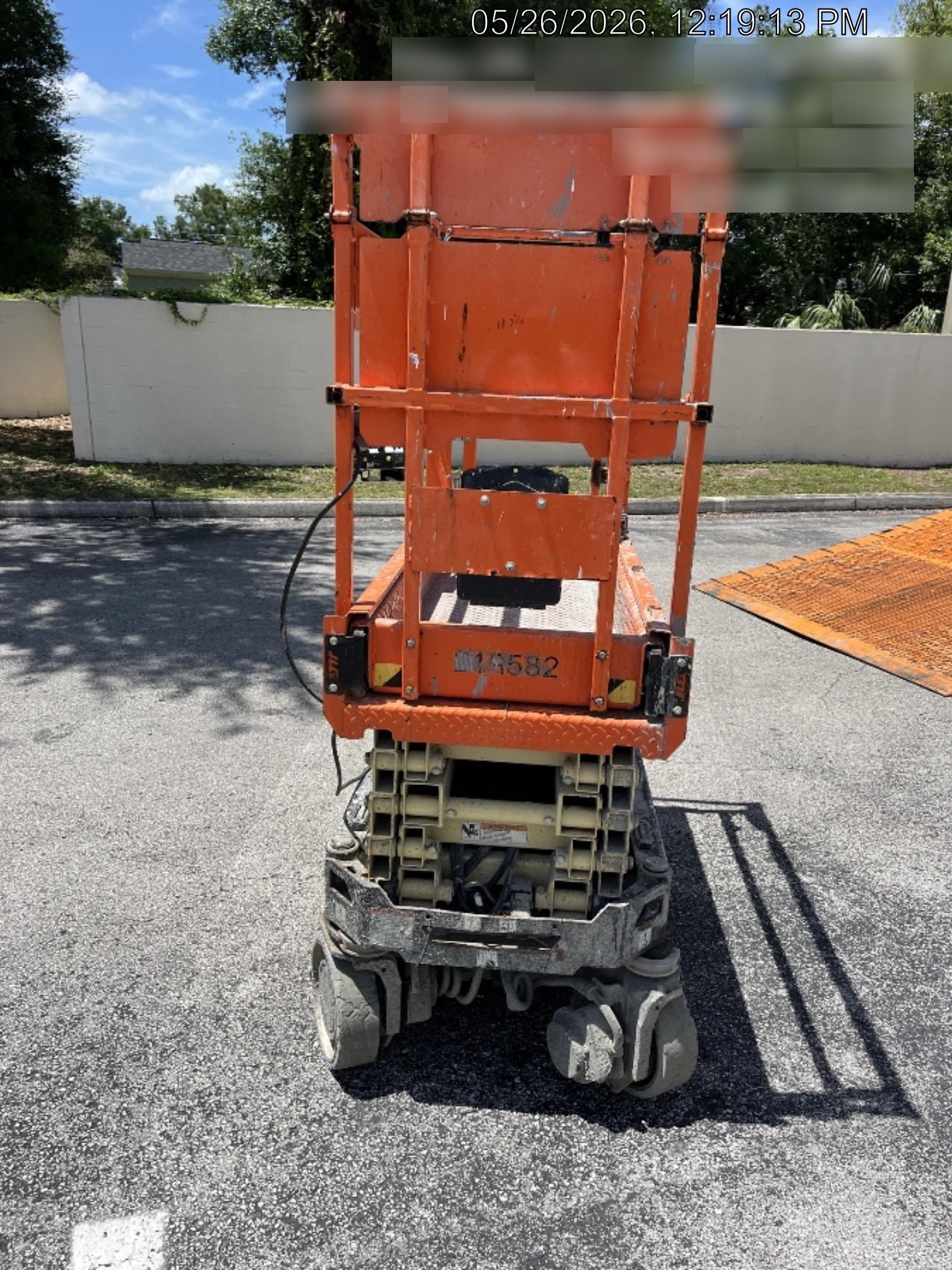 2022 JLG ES1932