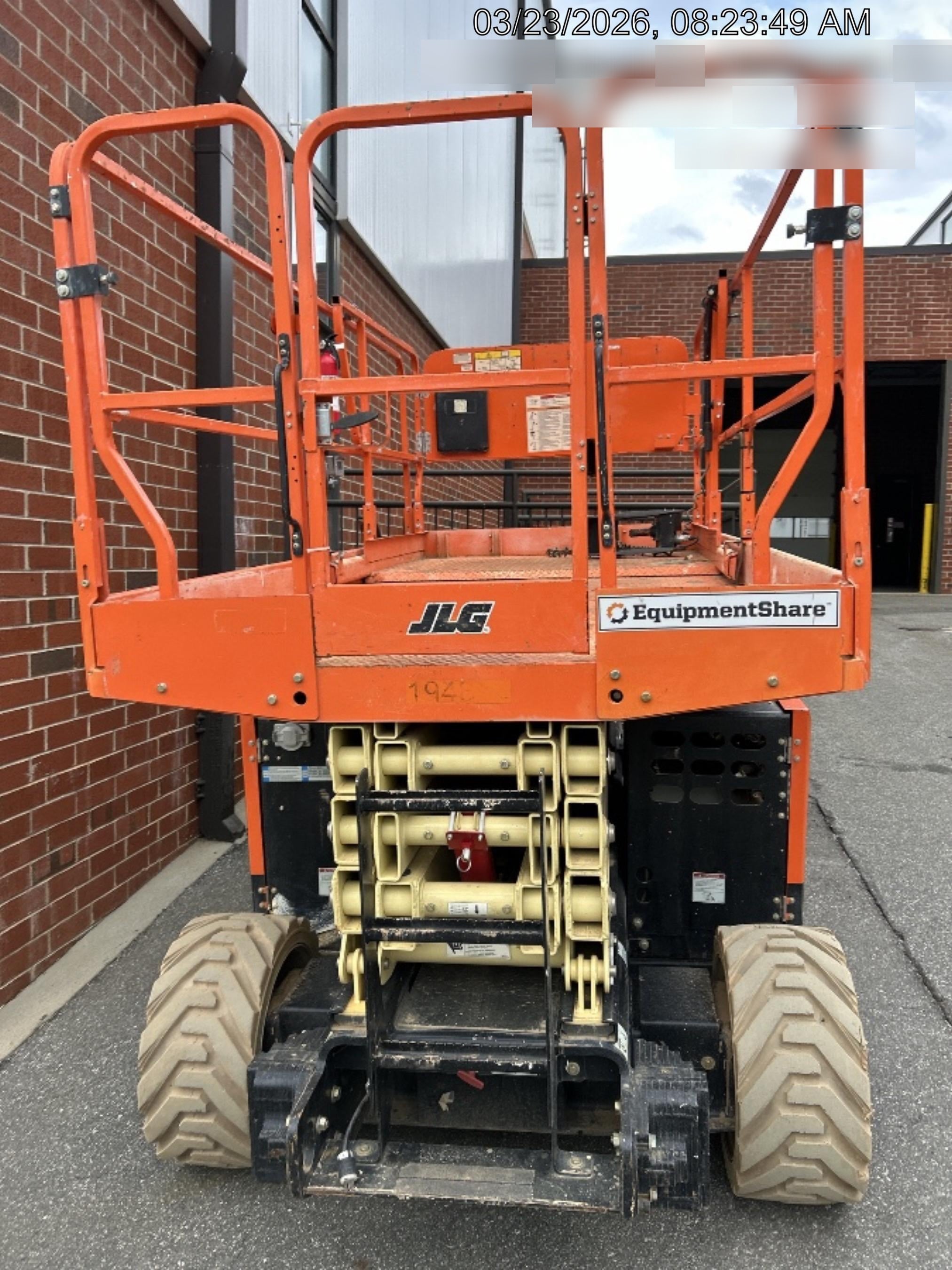 2021 JLG ERT4069