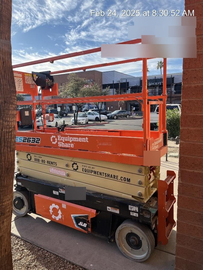 2022 JLG ES2632