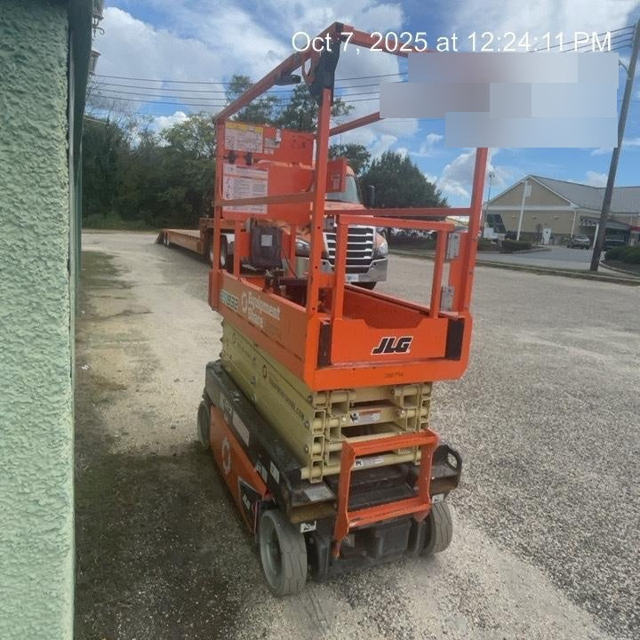 2022 JLG ES1932