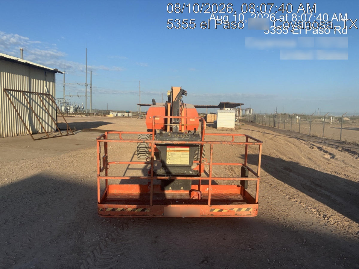 2022 JLG 800AJ