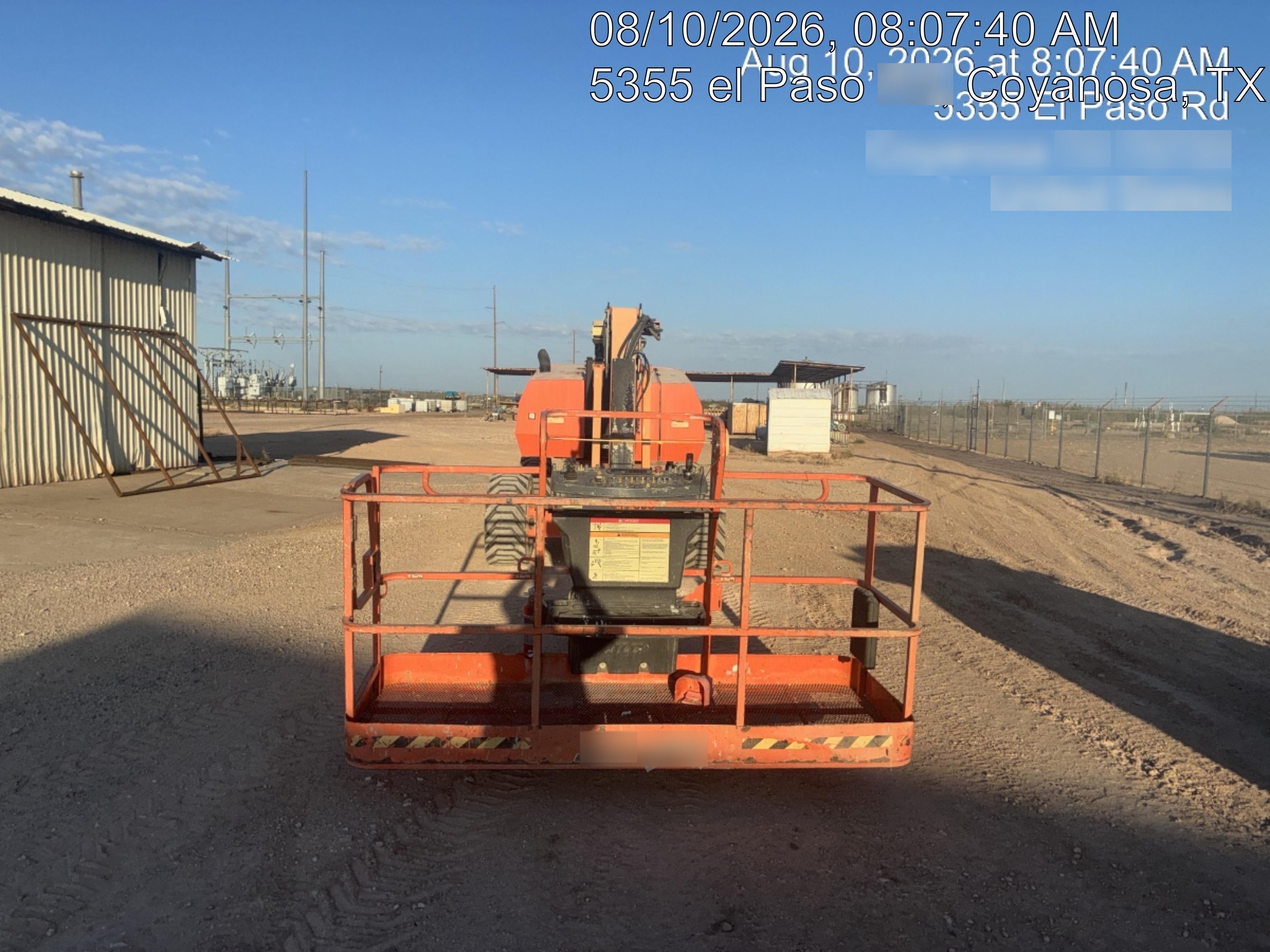 2022 JLG 800AJ